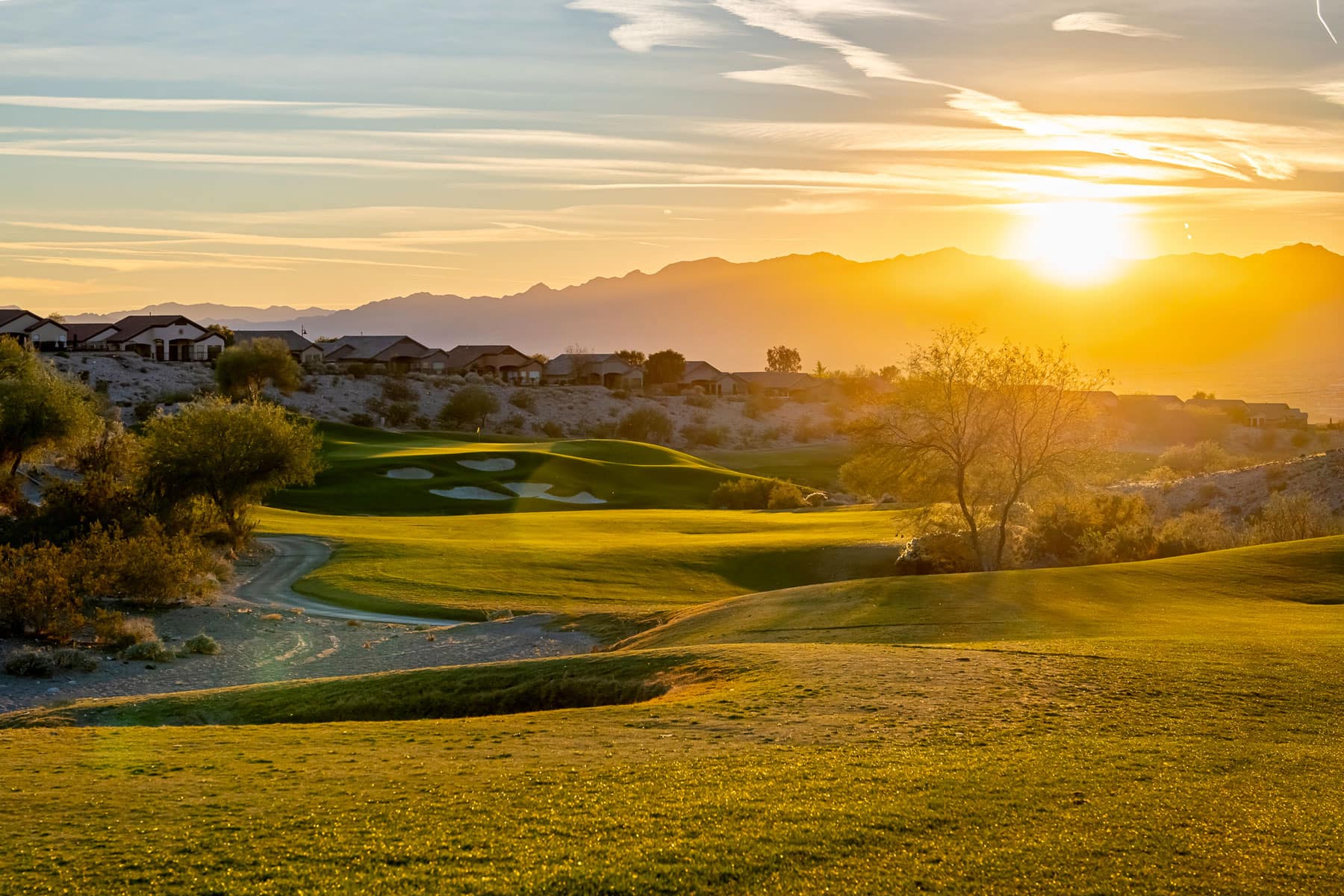 Why Laughlin, Nevada is a Golfer's Paradise: A Premier Destination for ...