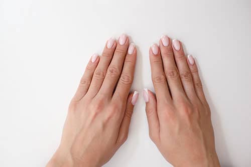 nails